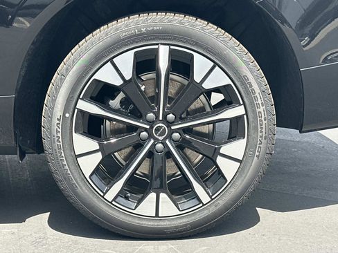New 2026 Volvo XC60 T8 Plus w/ Protection Package Premier AWD/4WD image 23