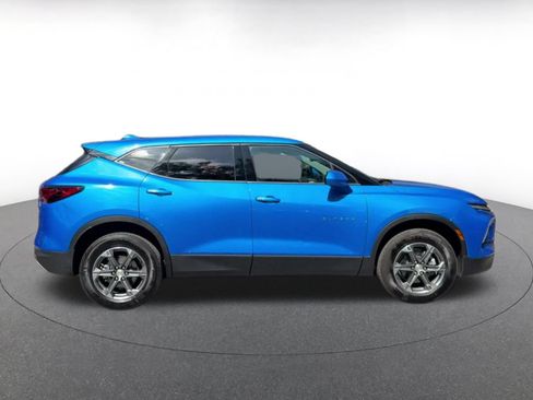 Used 2025 Chevrolet Blazer LT FWD image 13