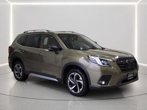 Used 2024 Subaru Forester Touring AWD/4WD image 8