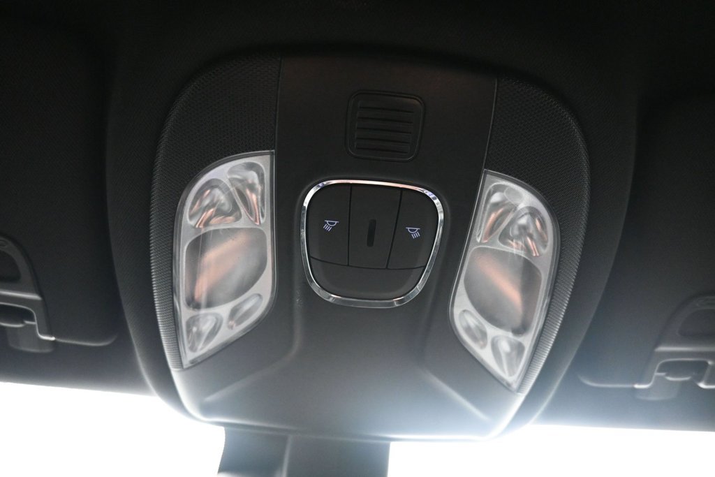 Used 2024 Jeep Compass Latitude AWD/4WD image 15