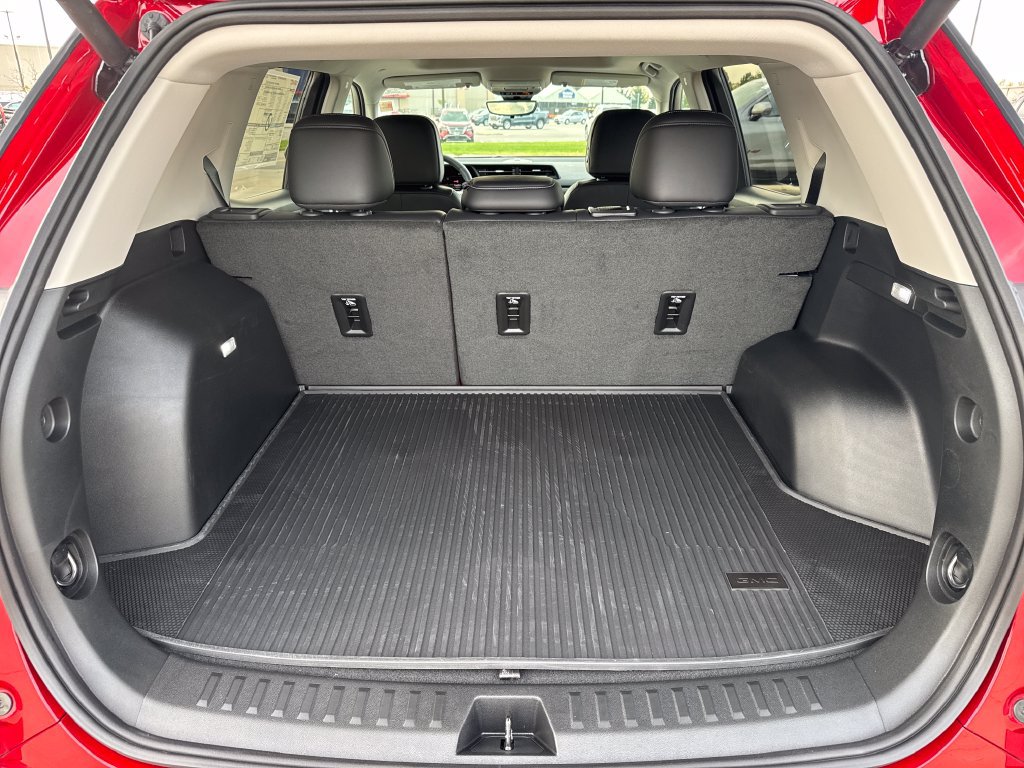 New 2027 GMC Terrain Denali w/ LPO, Floor Liner Package AWD/4WD image 38