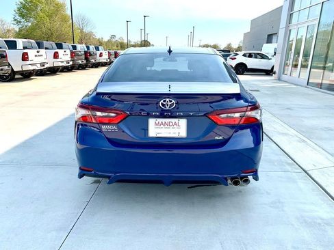 Used 2023 Toyota Camry SE image 6