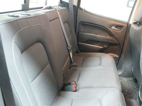 Used 2017 Chevrolet Colorado LT w/ LT Convenience Package image 9