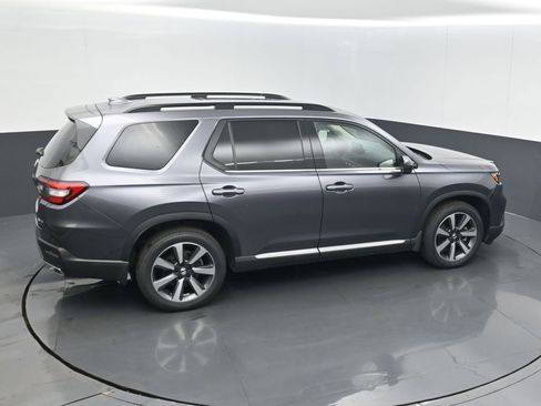 Used 2023 Honda Pilot Elite image 24