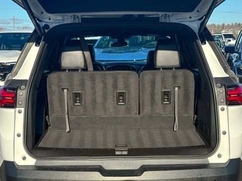 Certified 2022 Chevrolet Traverse LT image 12