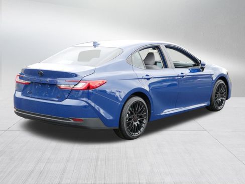 Used 2026 Toyota Camry LE image 7