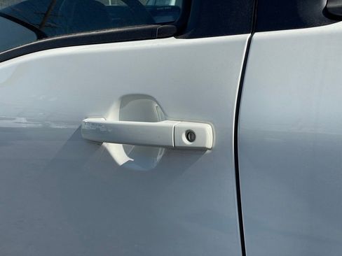 Certified 2023 Nissan Frontier SV AWD/4WD image 26