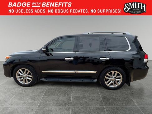 Used 2013 Lexus LX 570 4WD w/ Luxury Pkg image 5