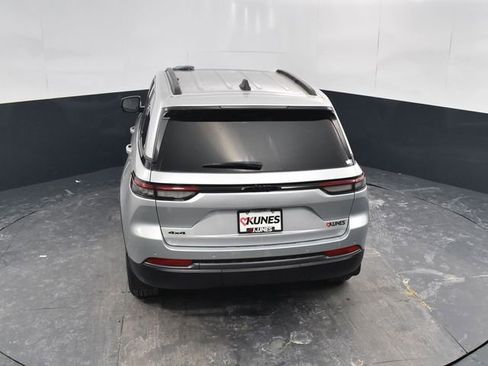 New 2026 Jeep Grand Cherokee Altitude AWD/4WD image 41