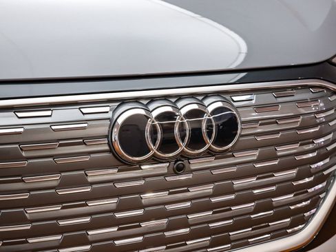 Certified 2023 Audi Q4 e-tron Premium Plus w/ Premium Plus image 9