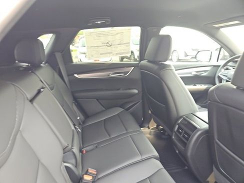 New 2025 Cadillac XT5 Luxury w/ LPO, Floor Liner Package image 18