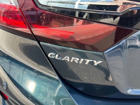 Used 2018 Honda Clarity Touring image 11
