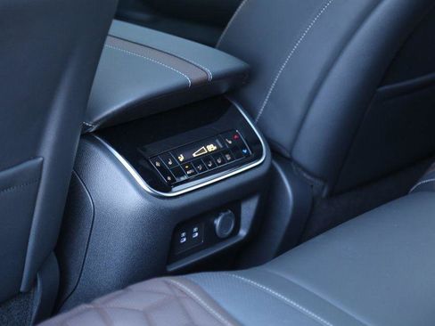 New 2025 Nissan Armada Platinum Reserve image 20