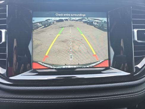 Used 2024 Dodge Durango SXT RWD image 21