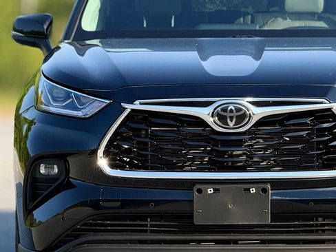Used 2020 Toyota Highlander Limited AWD/4WD image 14