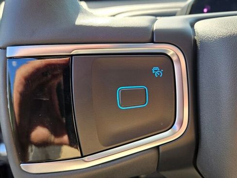 New 2025 Ford Expedition Active image 29