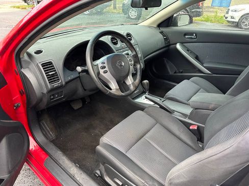 Used 2009 Nissan Altima 3.5 SE FWD image 14