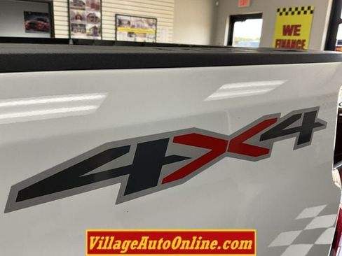 Used 2023 Chevrolet Silverado 2500 LT w/ Convenience Package AWD/4WD image 28