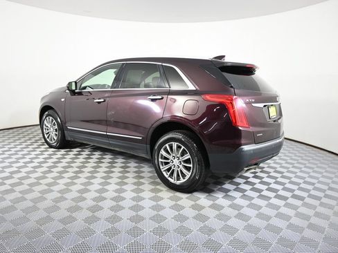 Used 2017 Cadillac XT5 Luxury w/ Driver Awareness Package AWD/4WD image 4