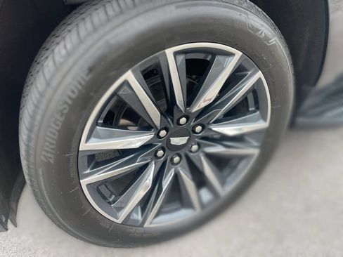 Certified 2024 Cadillac Escalade Sport AWD/4WD image 11