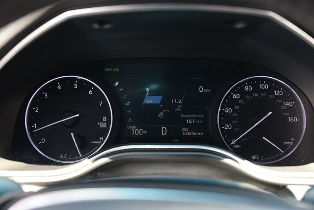 Used 2019 Toyota Avalon Touring FWD image 31