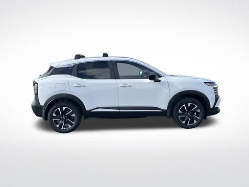 New 2026 Nissan Kicks SV w/ SV Premium Package image 6