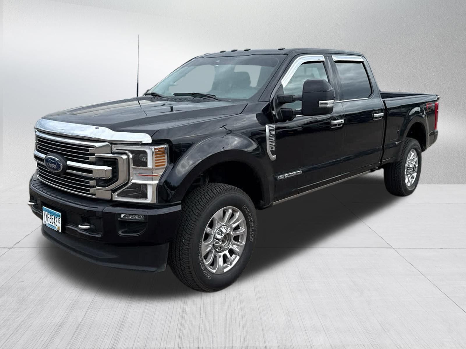 Used 2022 Ford F350 Limited w/ FX4 Off-Road Package AWD/4WD image 3