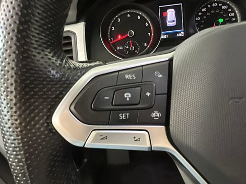 Used 2021 Volkswagen Atlas SE w/ Panoramic Sunroof Package AWD/4WD image 17