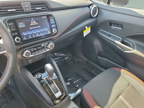 Certified 2025 Nissan Versa SR w/ Trunk Package FWD image 33