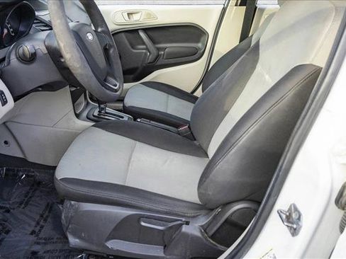 Used 2013 Ford Fiesta S image 11