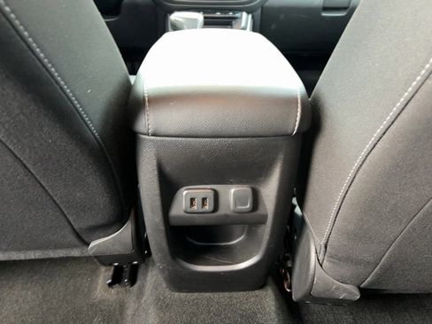 Used 2016 GMC Canyon SLE w/ SLE Convenience Package image 27