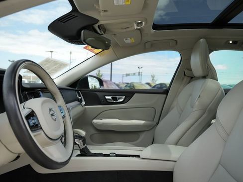 Used 2020 Volvo S60 T5 Momentum w/ Protection Package FWD image 27