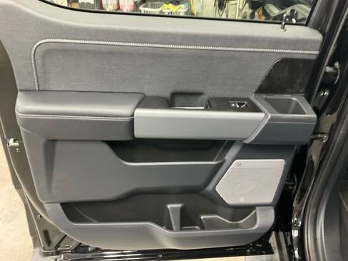 Used 2023 Ford F350 Lariat w/ Lariat Ultimate Package AWD/4WD image 13