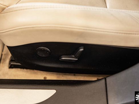 Used 2019 Tesla Model S 100D AWD/4WD image 17