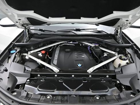 Used 2023 BMW X7 xDrive40i w/ Premium Package image 24