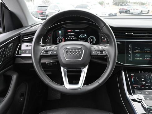 Used 2022 Audi Q8 Premium Plus image 5