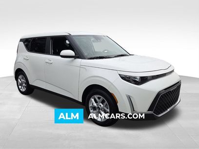 Used 2025 Kia Soul LX w/ LX Technology Package