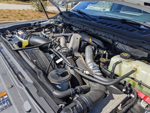 Used 2023 Ford F250 Lariat w/ Chrome Package image 65