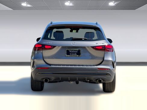 New 2026 Mercedes-Benz GLA 35 AMG 4MATIC image 9
