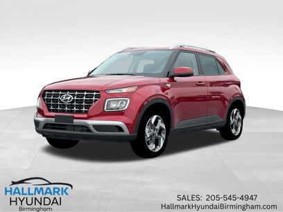 New 2025 Hyundai Venue SEL