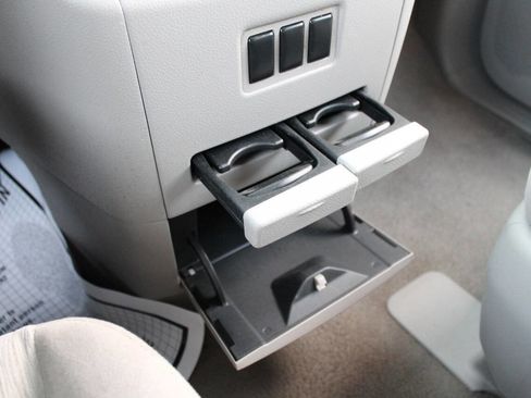 Used 2015 Nissan Quest SV image 35