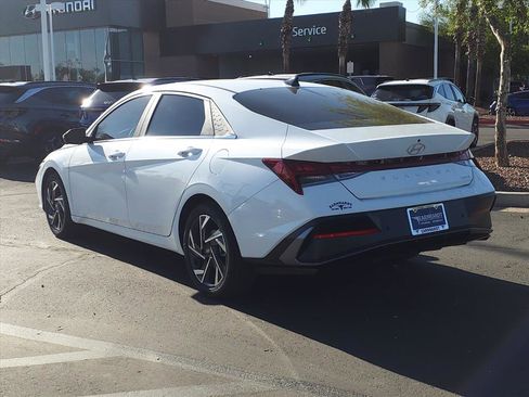 New 2025 Hyundai Elantra Limited w/ Cargo Package image 3