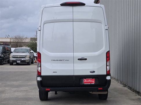 Used 2022 Ford Transit 250 148 High Roof AWD image 9