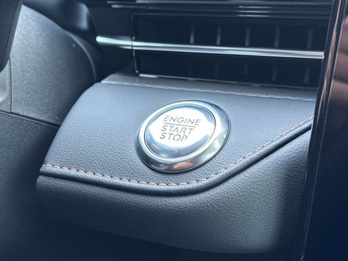 New 2026 Lincoln Nautilus Premier w/ Equipment Group 102A image 20