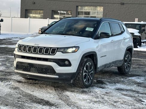 Used 2024 Jeep Compass Limited image 7