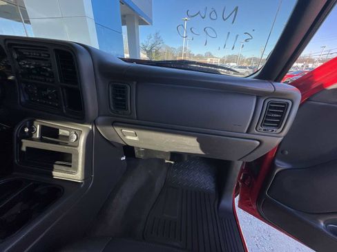 Used 2006 Chevrolet Silverado 1500 LT w/ Light Duty Power Package image 26