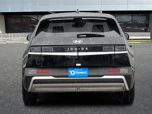 New 2025 Hyundai Ioniq 5 SE image 7