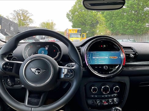 Certified 2024 MINI Cooper Clubman S AWD/4WD image 5