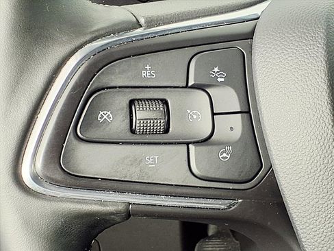 Used 2024 Buick Encore GX Avenir image 17