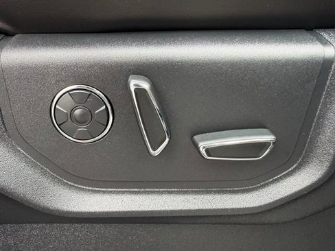 Used 2018 Ford F350 Platinum w/ Platinum Ultimate Package AWD/4WD image 31